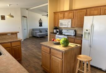 Bodhi House, Joshua Tree National Park allows 18 year olds to book a room