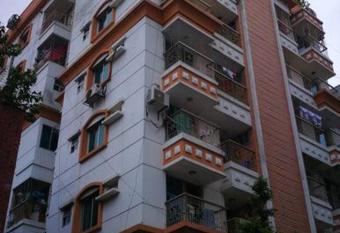 Airport Family Suites AC Lift 24*7 Security at Uttara has Balcony rooms