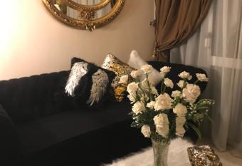 Two bedrooms , Luxury idyllic Apartment in the middle of Alex minimum 3 days has Balcony rooms