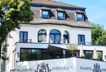 Villahotel Rheinblick allows 18 year olds to book a room