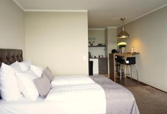 Rheinblick Appartments allows 18 year olds to book a room