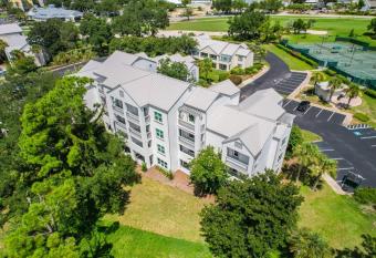 Sand Dollar Suite at The Cay allows 18 year olds to book a room
