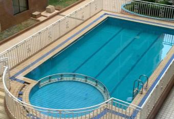 Bric Apartment has rooms with a private hot tub