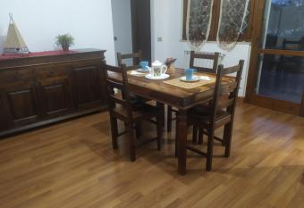 Appartamento con due camere pressi Eur has Balcony rooms