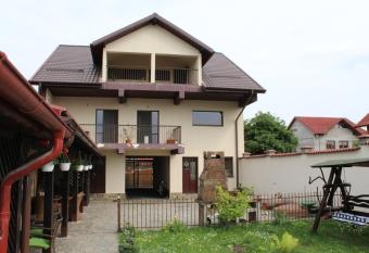 Pensiunea Giovani has Balcony rooms