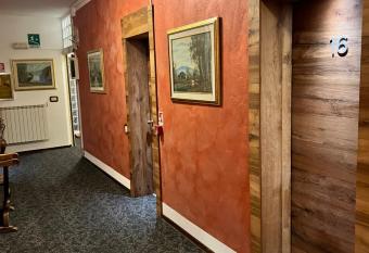 Hotel Cimone has Balcony rooms