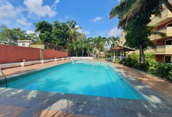 APARTAMENTO CON PISCINA has Balcony rooms