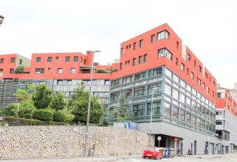 Sweet 7 allows 18 year olds to book a room