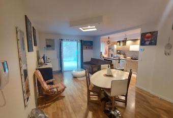 Au Pagnol has Balcony rooms