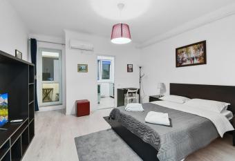 Cozy Studio in Militari Residence has Balcony rooms