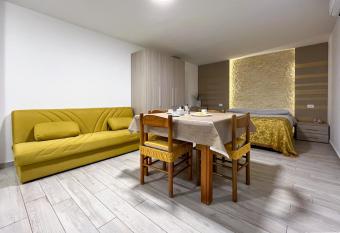 Monolocale 2 PMrentals has Balcony rooms