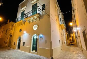 B&B DAMAPAGA Palazzo GRAPPA has Balcony rooms