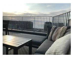 Penthouse met zeezicht en 2 terrassen has Balcony rooms