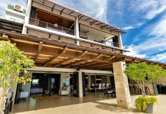 IL VENTO VACATION RENTALS has Balcony rooms