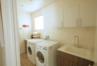 Oasis in The Desert has rooms with a private hot tub