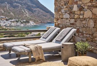 Voya Sifnos Mindful Stay allows 18 year olds to book a room