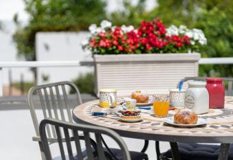 Capri Suite Camerelle has Balcony rooms