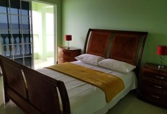 La Mer has Balcony rooms