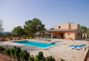 Villa Can Punta has Balcony rooms