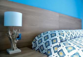 Casina Lambis has Balcony rooms