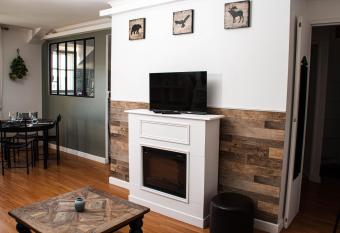 Quennet has Balcony rooms