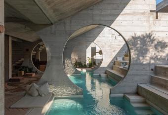 Casa TO allows 18 year olds to book a room