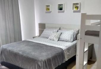 Cantinho da Vila Hospedagem allows 18 year olds to book a room