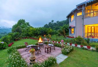 StayVista at The Octagon Affair with Fireplace, The Pet Friendly Vista has Balcony rooms