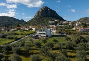 Ikiesnafplio has Balcony rooms