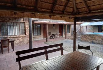 Marloth Bush Retreat has Balcony rooms