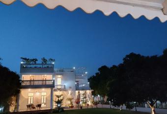 Private villa Pool Party In Gurgoan has Balcony rooms