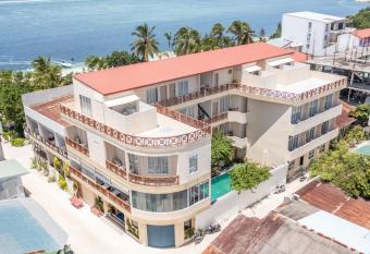 Rehendhi Villa has Balcony rooms