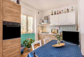 Appartamento Calceranica Al Lago has Balcony rooms