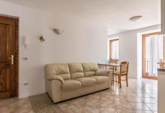 Appartamento Lucia has Balcony rooms