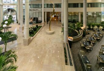 RIVERSIDE, BROKLYN allows 18 year olds to book a room