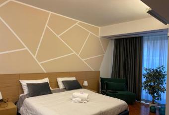 Central Loft 24 allows 18 year olds to book a room