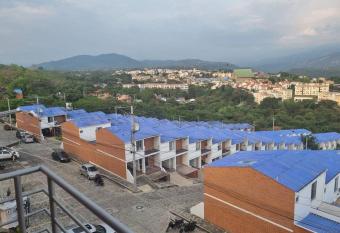 Hermoso apartamento con la mejor vista de anapoima has Balcony rooms