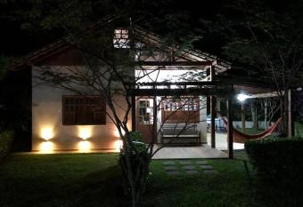 Charmoso Chal   09 Domingos Martins Condom  nio Village Rio da Montanha allows 18 year olds to book a room