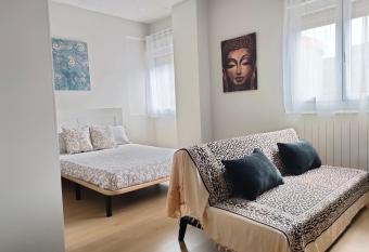 Apartamento coqueto ideal parejas allows 18 year olds to book a room