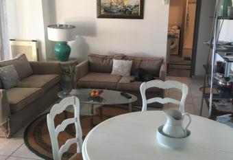 Toit terrasse has Balcony rooms