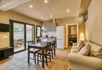 Els Templers has Balcony rooms