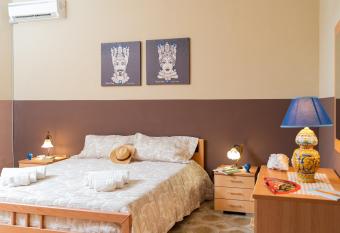 Casa Ale tra mare e montagna has Balcony rooms