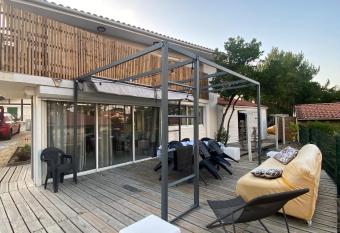 APPARTEMENT T3 CAPBRETON SANTOCHA has Balcony rooms