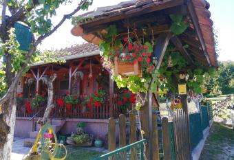 Mala Kelja has Balcony rooms