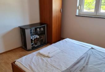 Aldi 5 allows 18 year olds to book a room