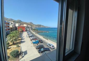 Mari allows 18 year olds to book a room