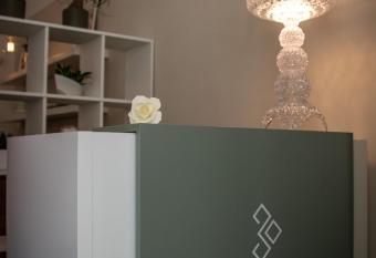 Dimora Donna Dora - Albergo Diffuso has Balcony rooms