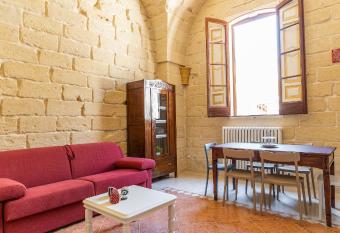 ACAMYA LUXE Apartment has Balcony rooms