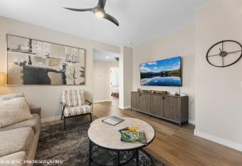 Beautiful Condo at the Springs By Cool Properties has rooms with a private hot tub