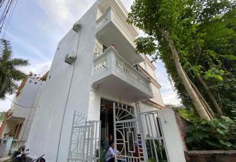 HT Homestay CAT BA has Balcony rooms